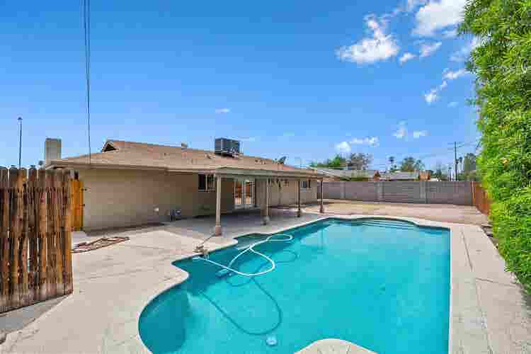 3 Bedroom With Pool In Tempe, AZ