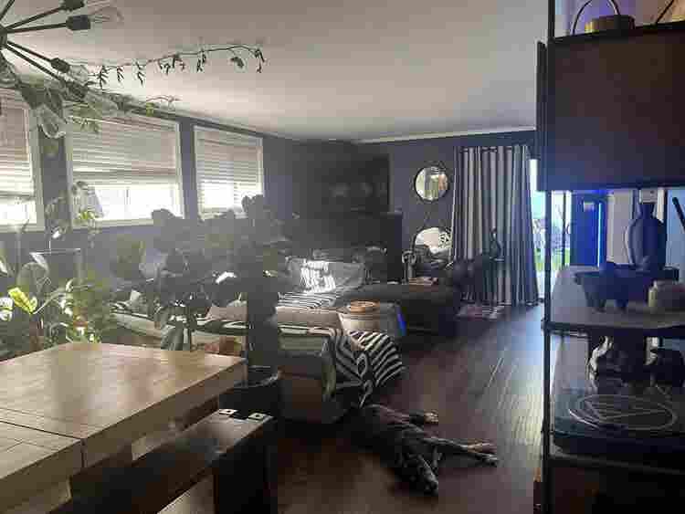 Private Room Sublet w/pool and yard