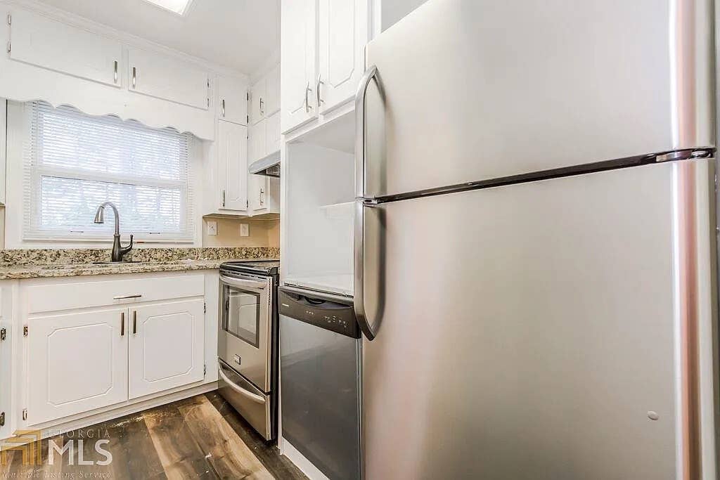 5 BR in Lawrenceville