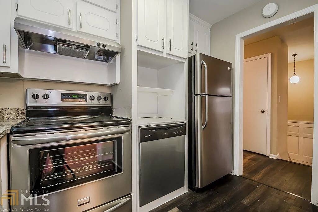 5 BR in Lawrenceville