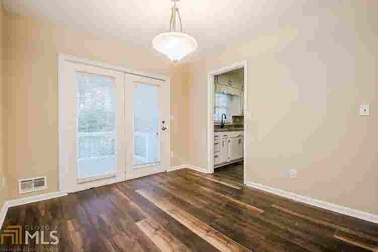 5 BR in Lawrenceville