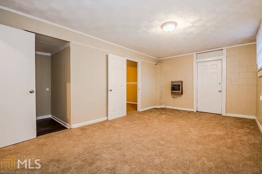 5 BR in Lawrenceville