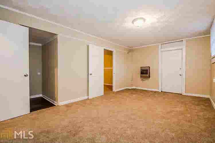 5 BR in Lawrenceville