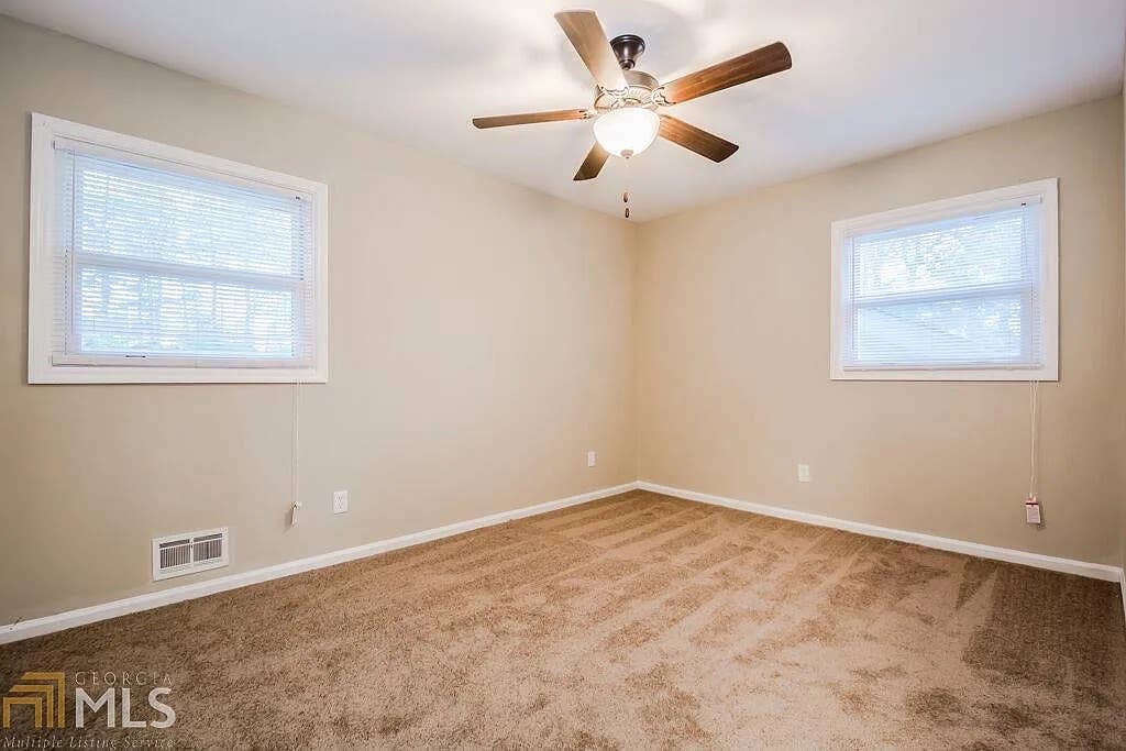 5 BR in Lawrenceville