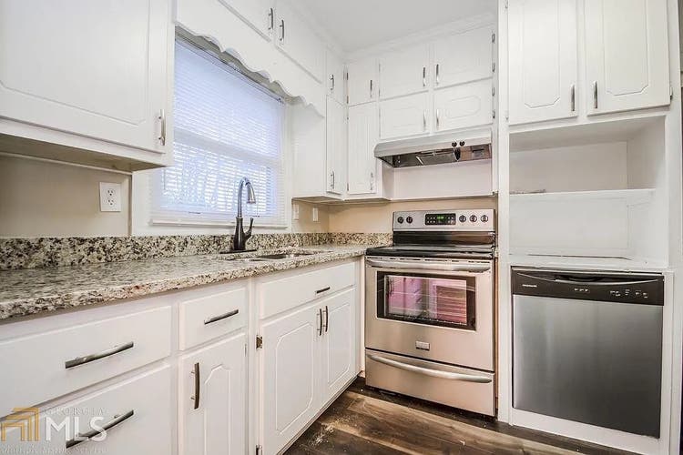 5 BR in Lawrenceville