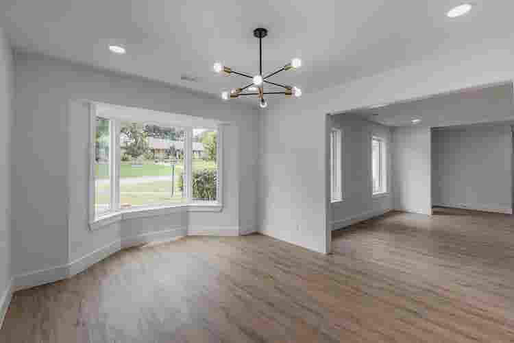 4 BR in Farmers Branch