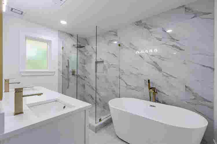 4 BR in Farmers Branch