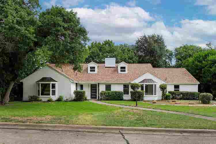 4 BR in Farmers Branch