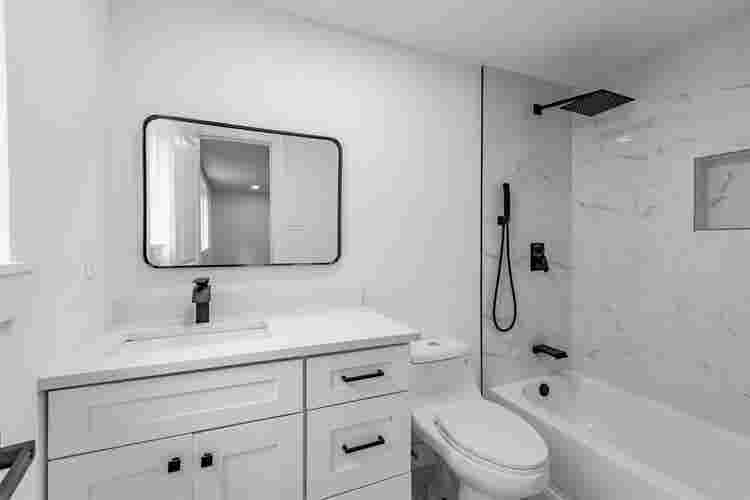 4 BR in Farmers Branch