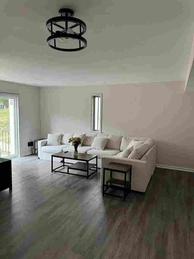 Private bedroom & bathroom for rent