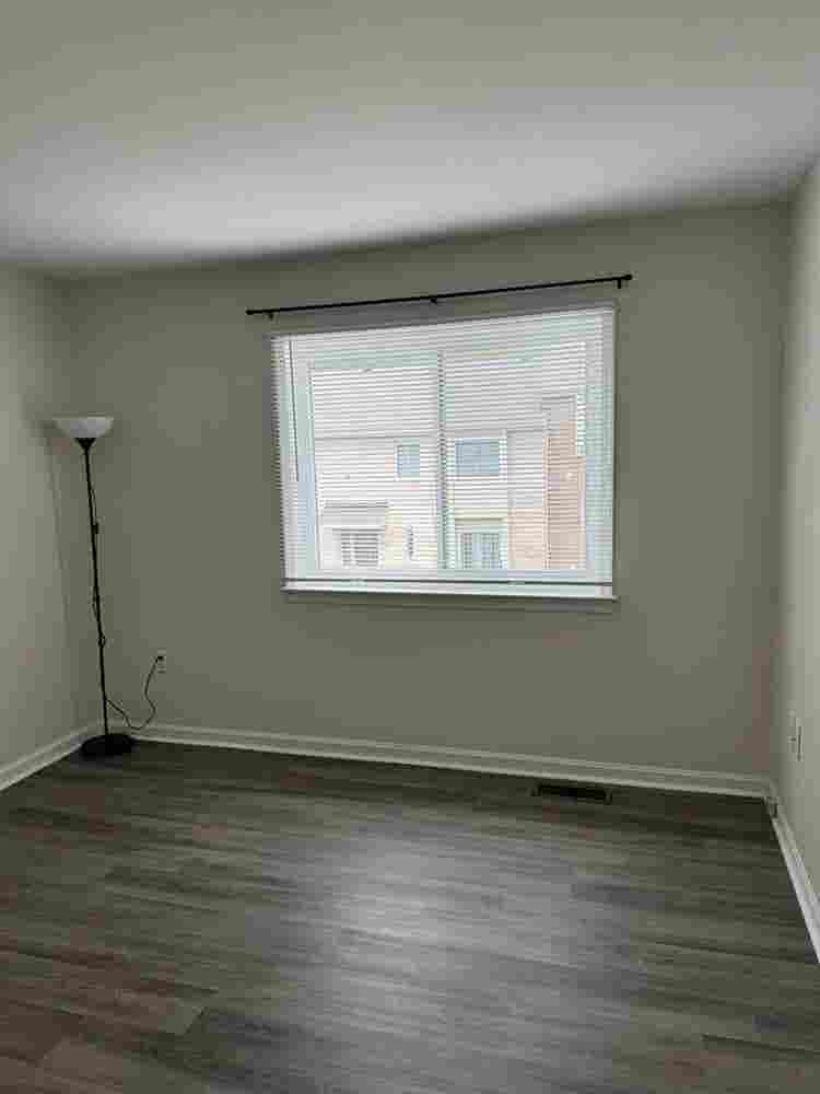 Private bedroom & bathroom for rent