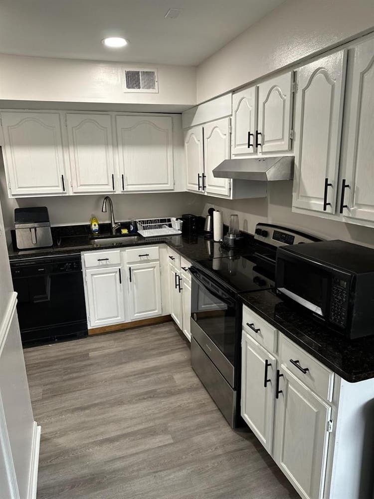 Private bedroom & bathroom for rent