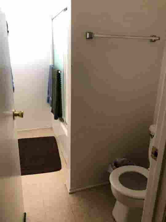 Long Beach Shared Bedroom: Urgent