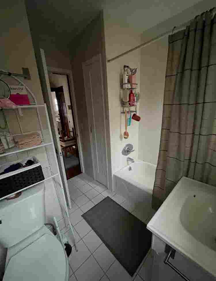 Room Available!!!
