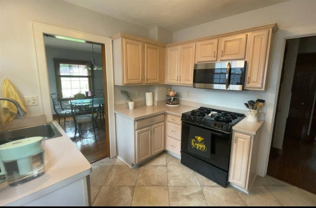Room Available!!!