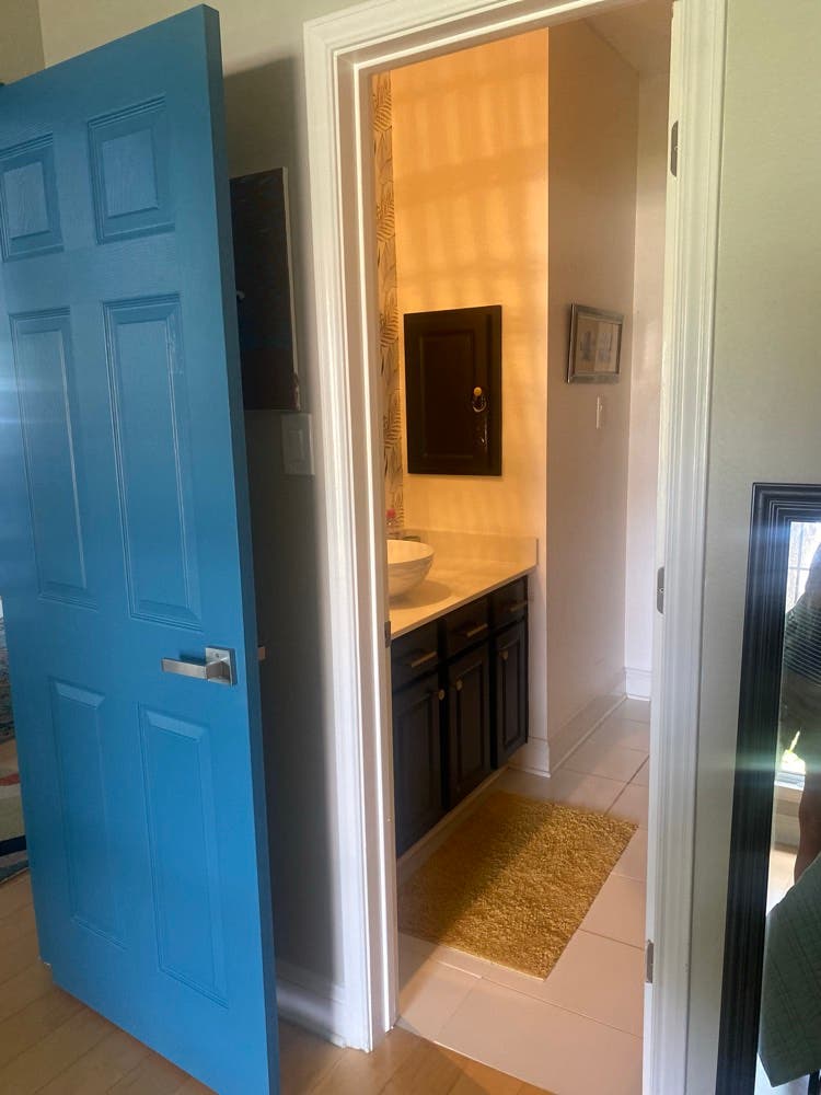 Room for rent in nice suburban 4BR