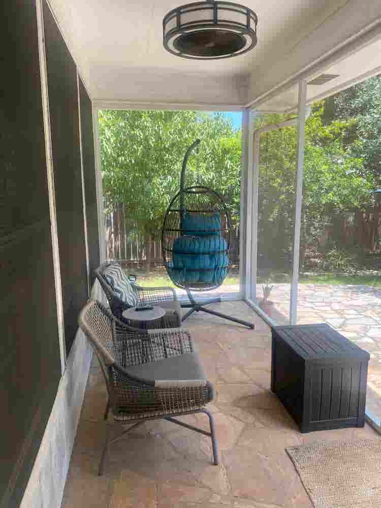 Room for rent in nice suburban 4BR