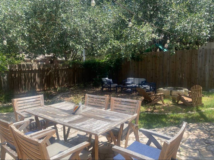 Room for rent in nice suburban 4BR