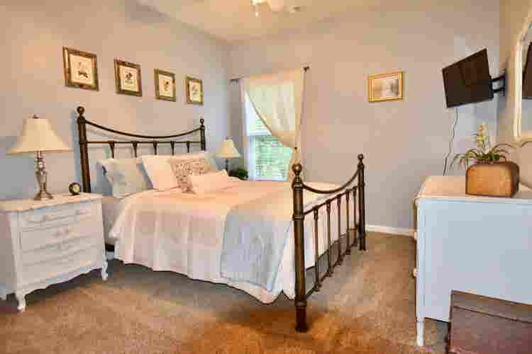 Luxury Townhouse  near Halcyon