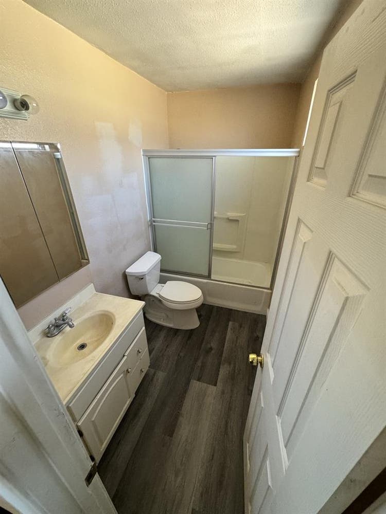 Buena Park room available