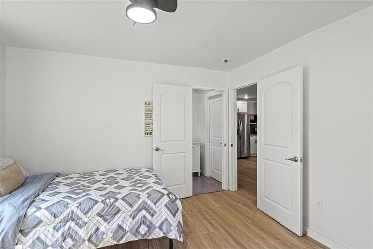 BELTINE OASIS ROOMS IN MODERN HOME