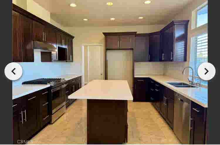 Bedroom for rent in Corona hills