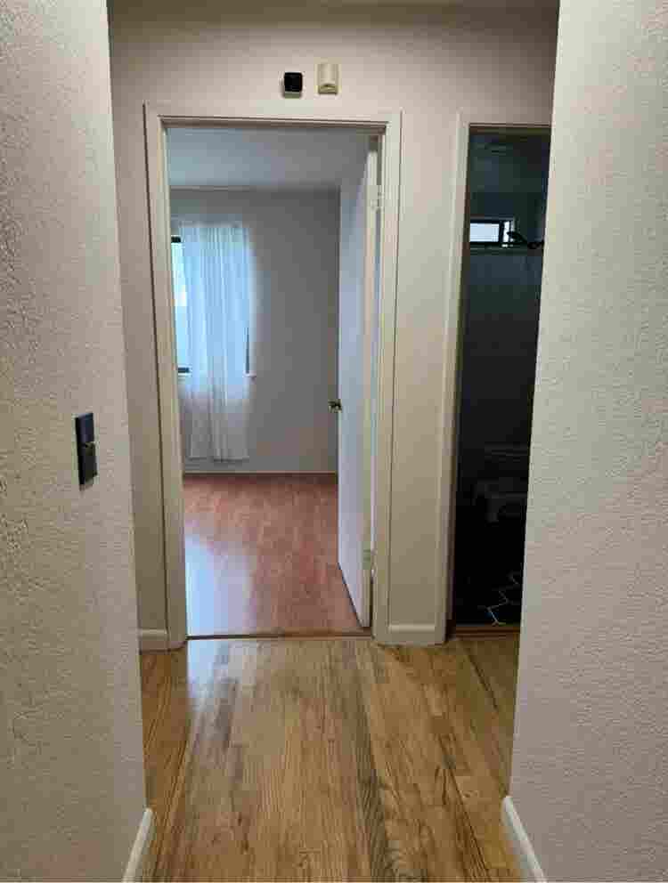 Room for rent in upper Seaside