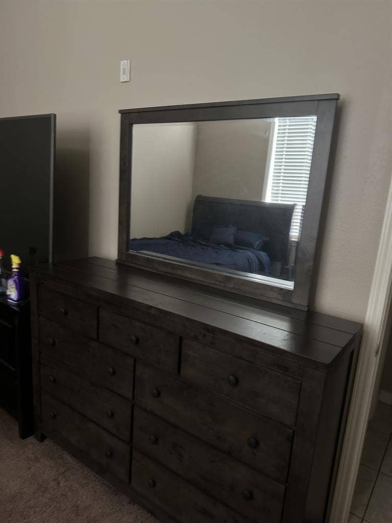 I’m Renting A Furnished Room