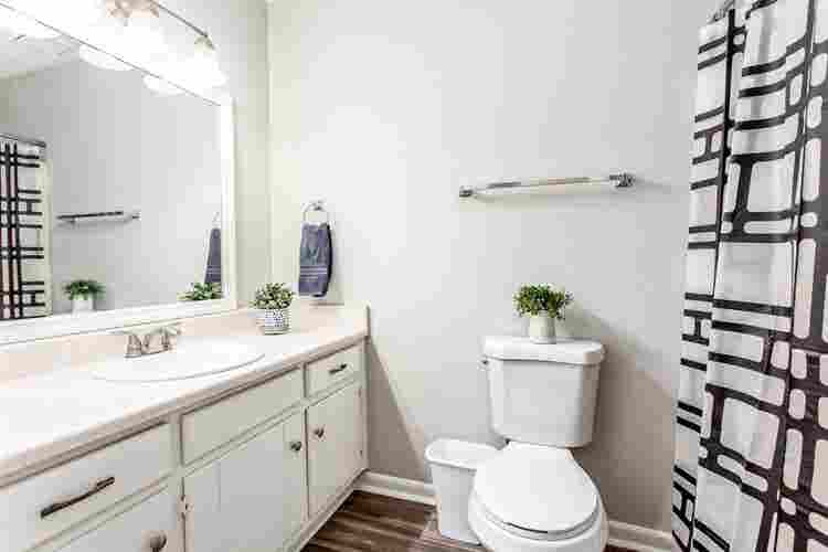 1 BR in Woodstock
