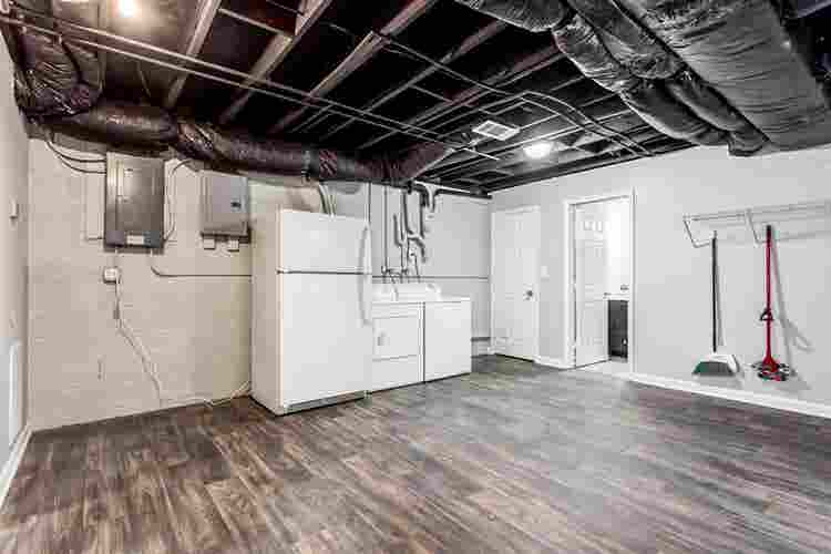 1 BR in Woodstock