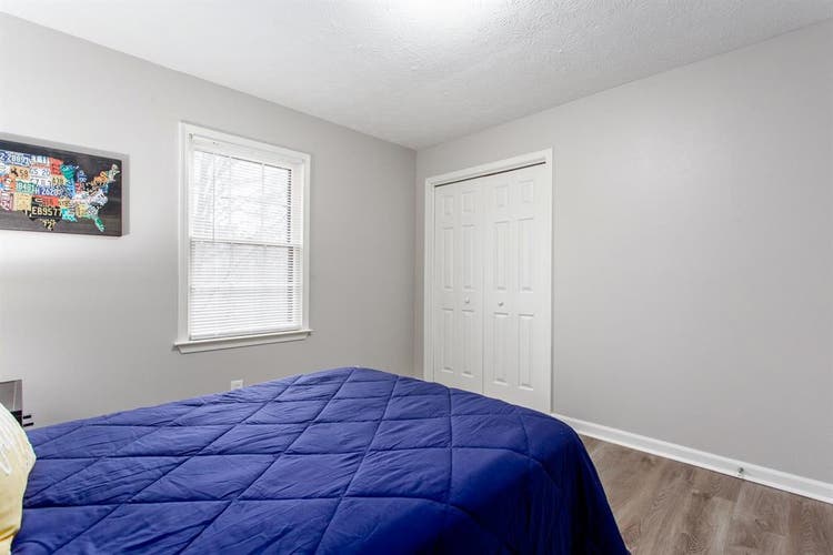 1 BR in Woodstock