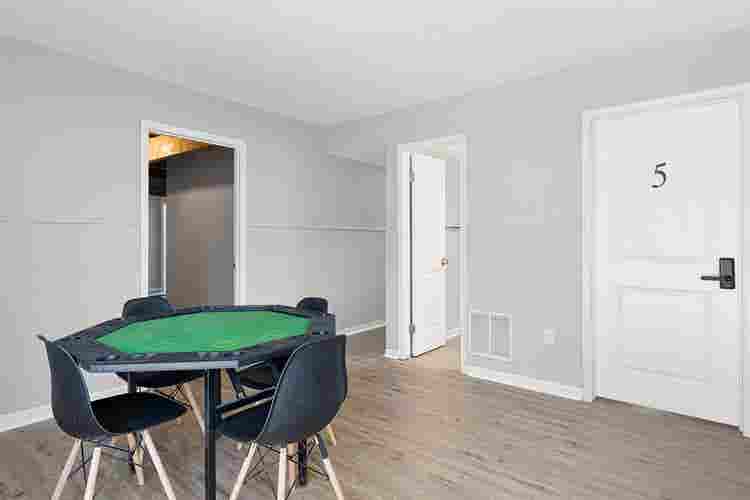 1 BR in Elkton