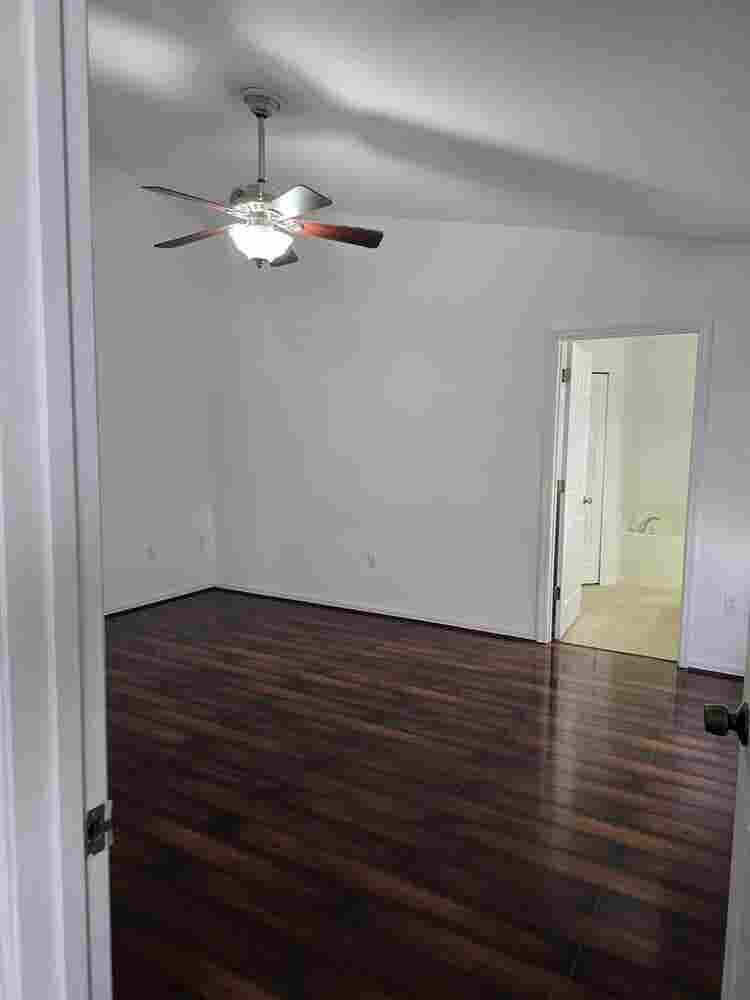 Master room for rent