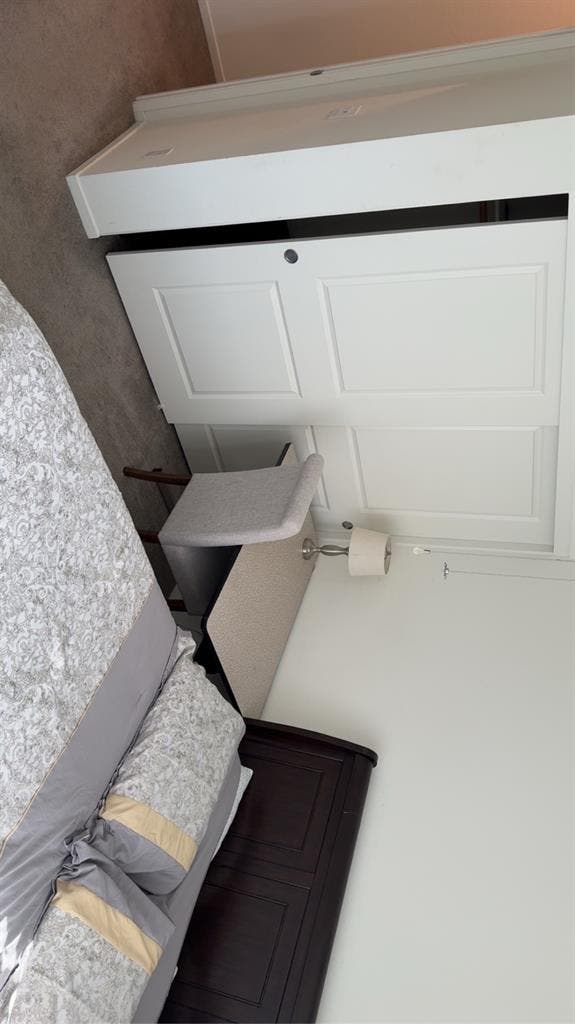 Room w/ bathroom available now!