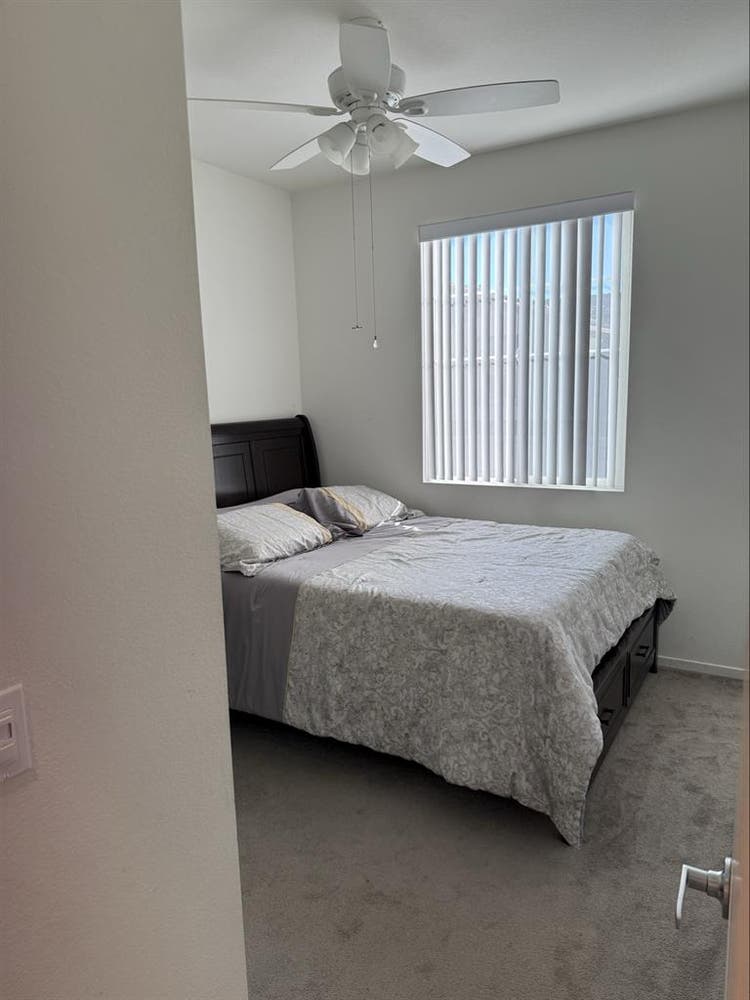 Room w/ bathroom available now!