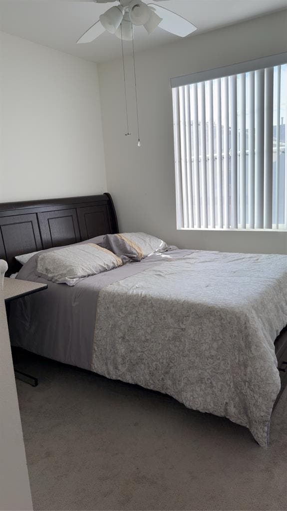 Room w/ bathroom available now!
