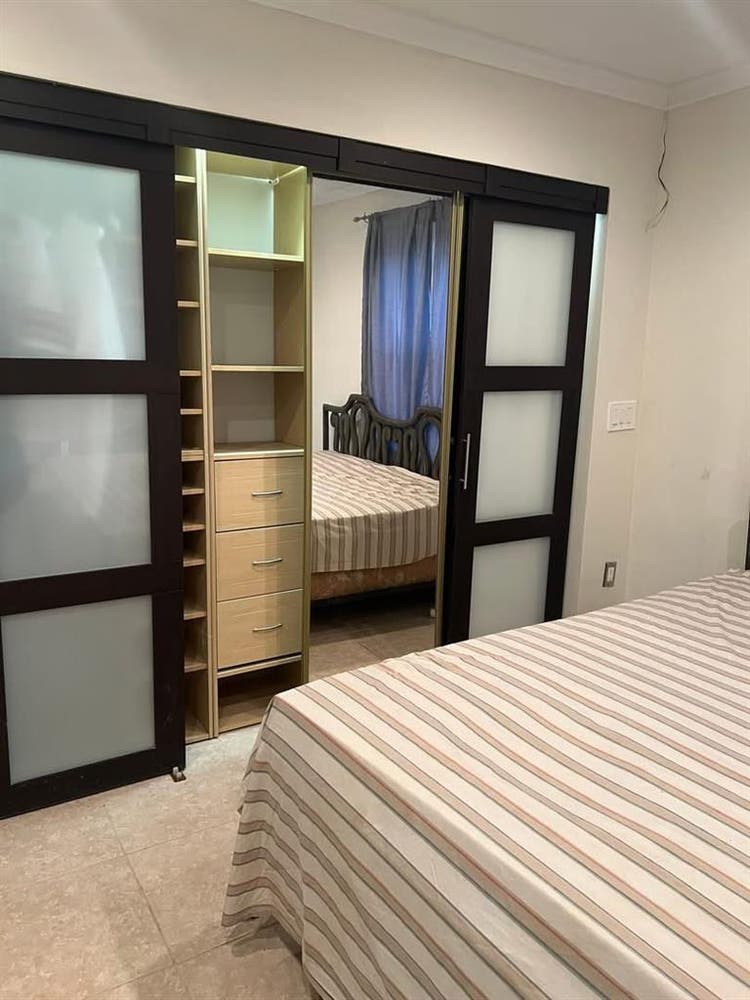 Looking for a Roommate