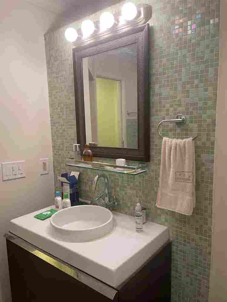 Looking for a Roommate