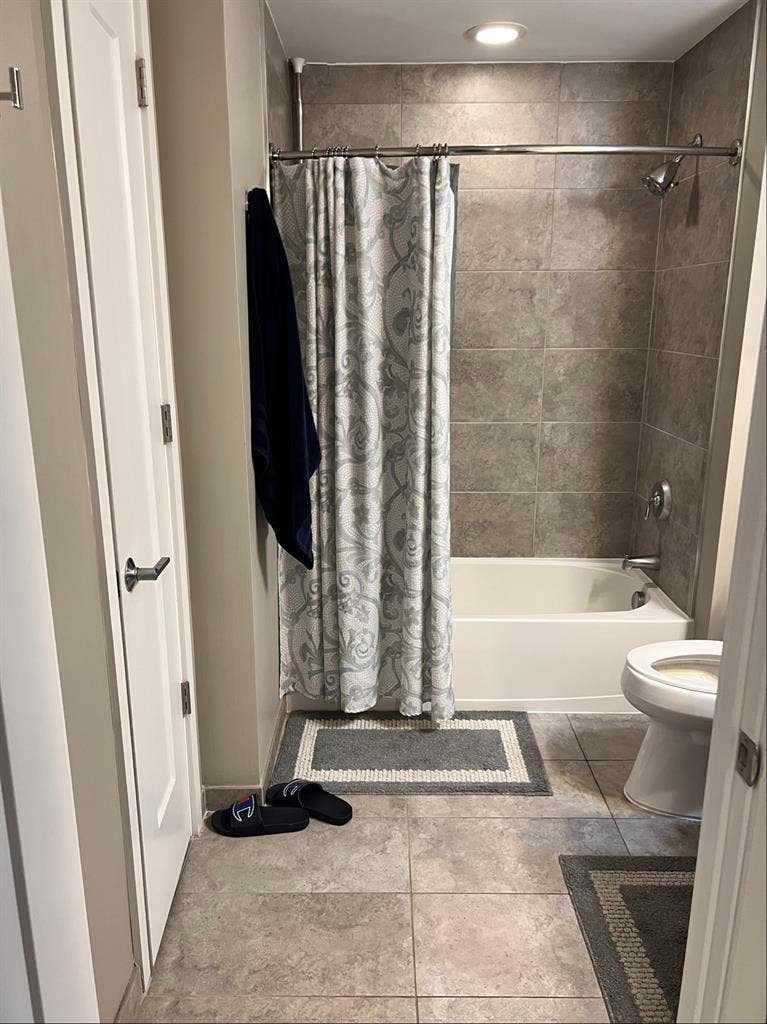 FULLY FURNISHED IN BETHESDA