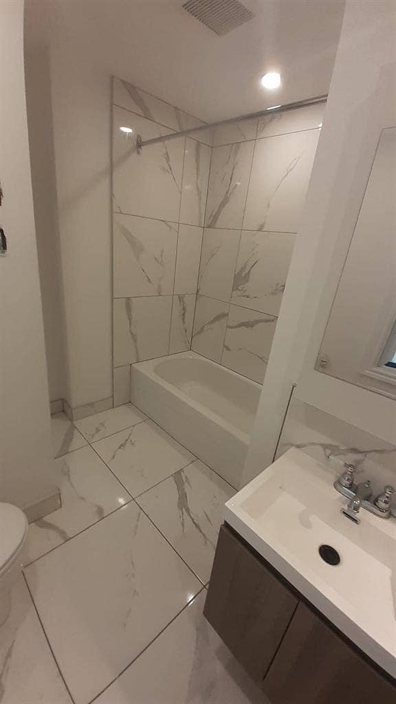 Fully renovated  ,near metro