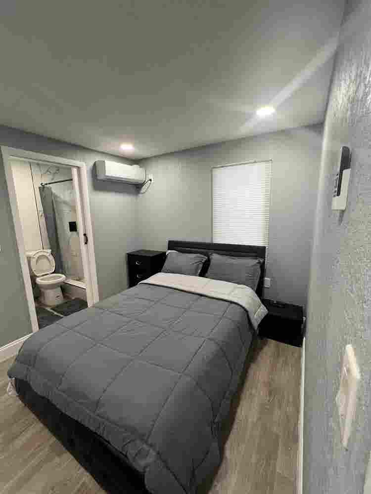 Private room for rent