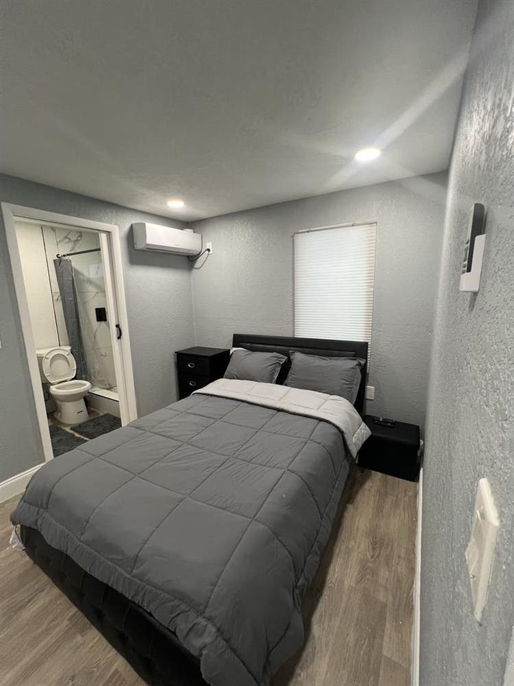 Private room for rent