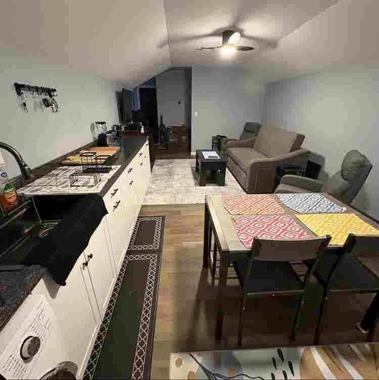 1 Room with a spacious living room