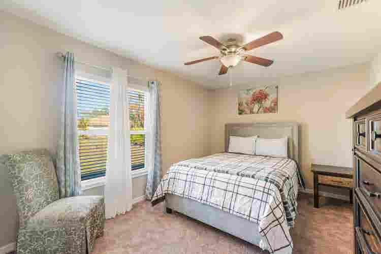 Beautifully Furnished room w/ TV!