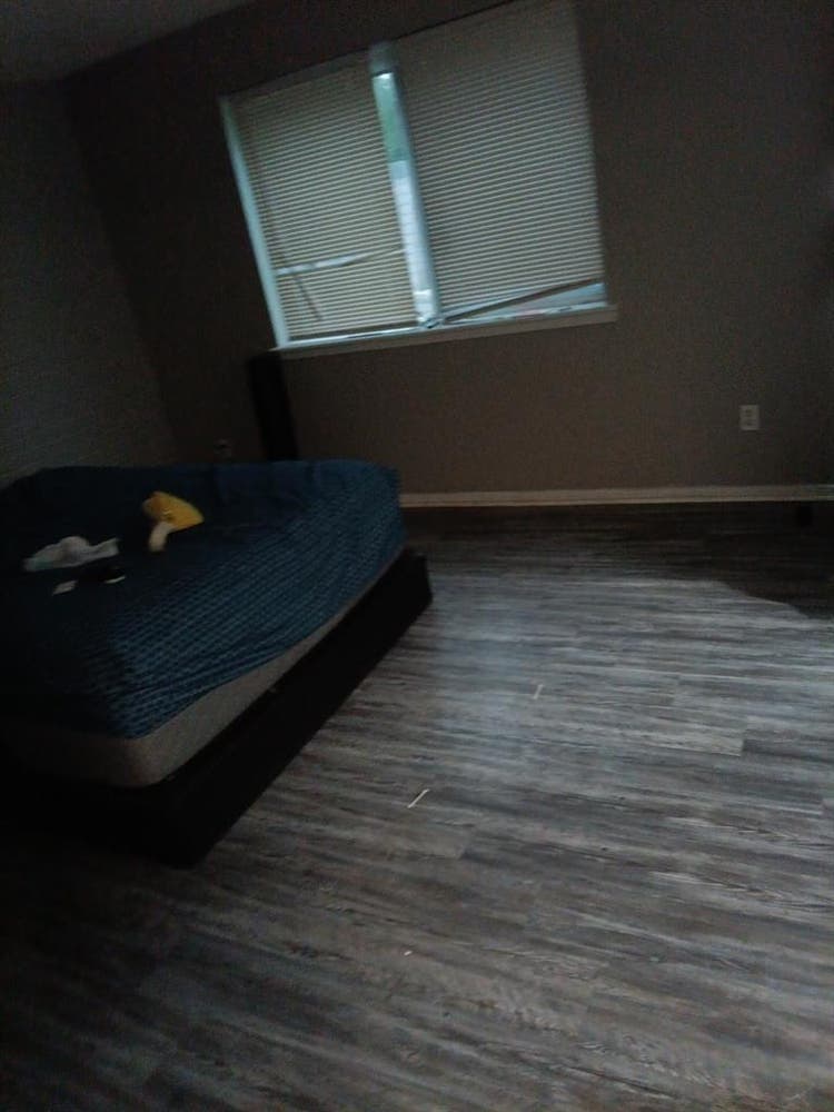 Room for rent/ Help need ASAP