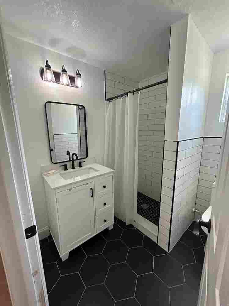 Masterbedroom w/ All Utilities