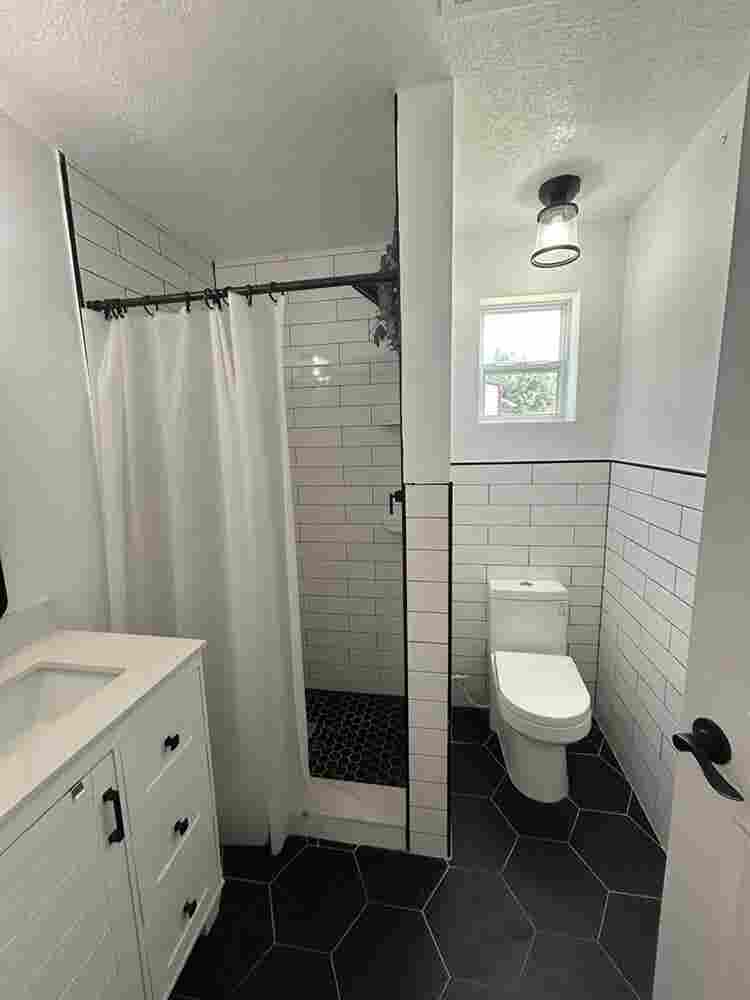 Masterbedroom w/ All Utilities