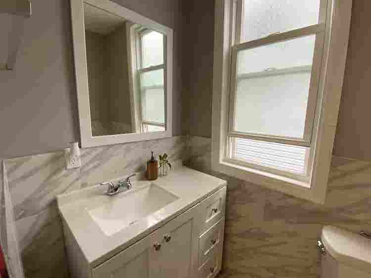 Upscale Room in Beautiful Nwk Apt