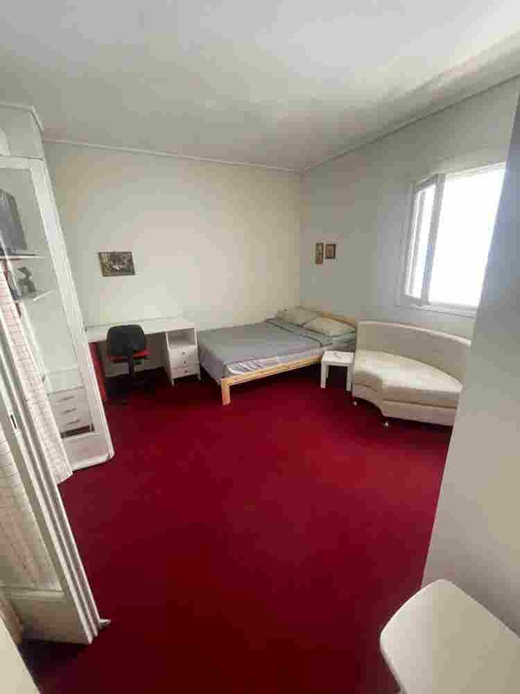 Room in Neos kosmos near transportt