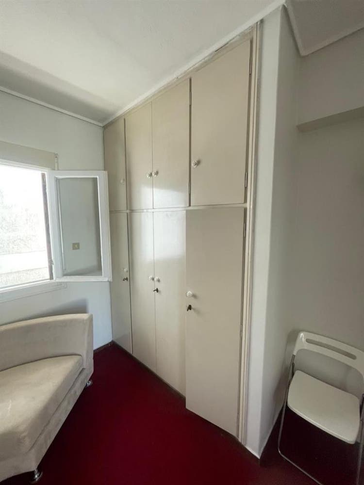 Room in Neos kosmos near transportt